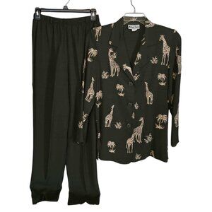EUC Michael Taylor 2 Piece Pants Suit with Giraffe Print